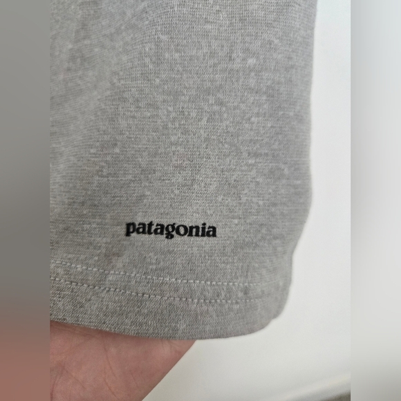 Patagonia Kids' Light Gray Thermal Long Sleeve Pullover | Size XXL - Picture 2 of 5